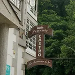 Hostel Castro Parrillada