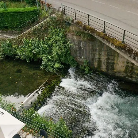 Hostel Castro Parrillada *